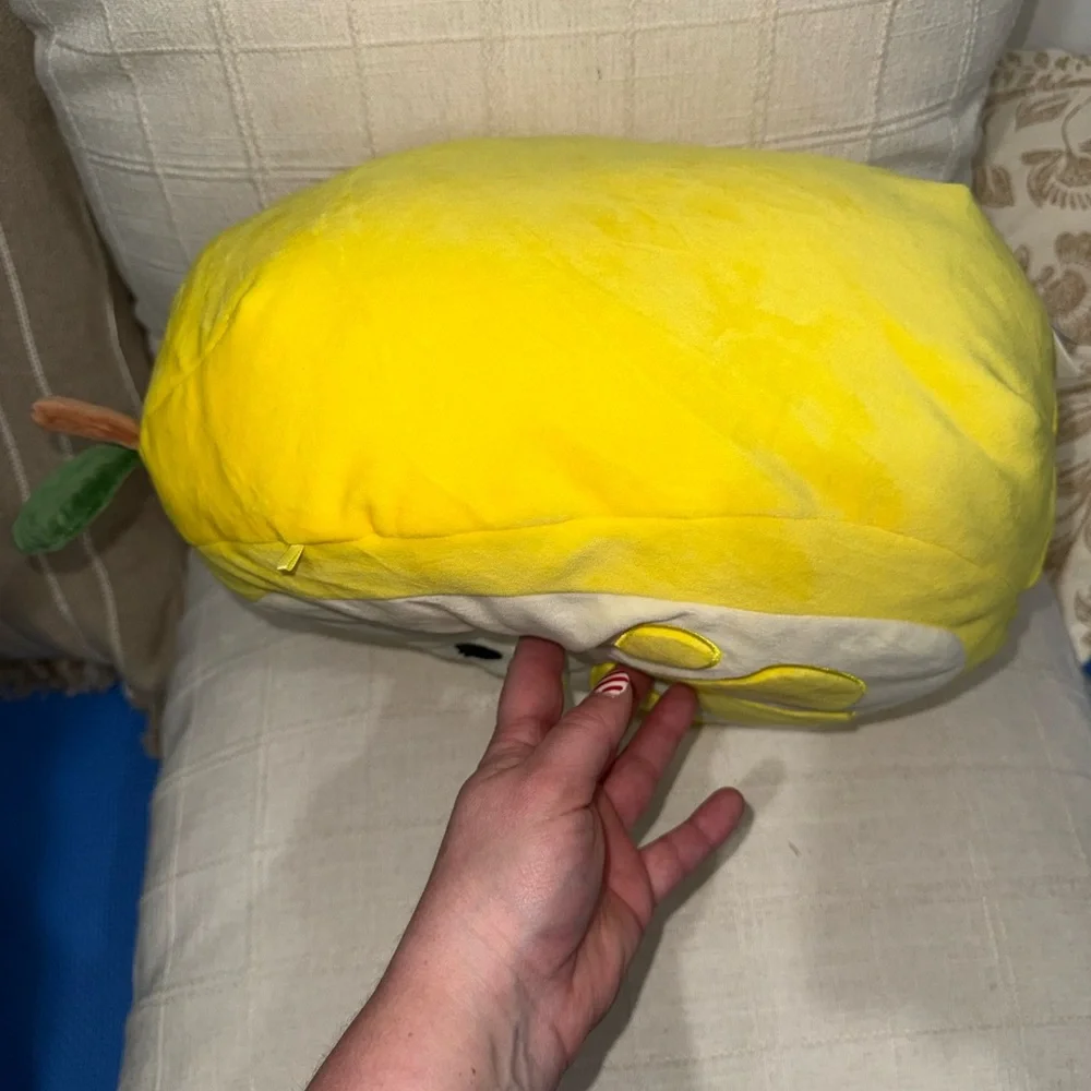 Leticia the Lemon Squishmallow
